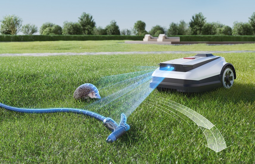 Inteligentní robotické sekačky Ecovacs vstoupily na český trh. Kterou doporučíte svým zákazníkům?