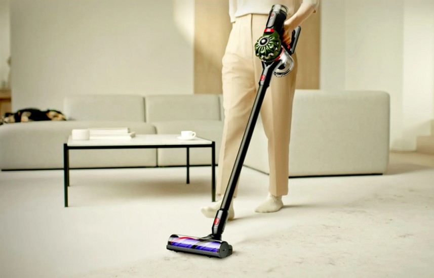 Dyson V8 Cyclone – Legenda se vrací s o 30 % vyšším výkonem a chytřejšími funkcemi
