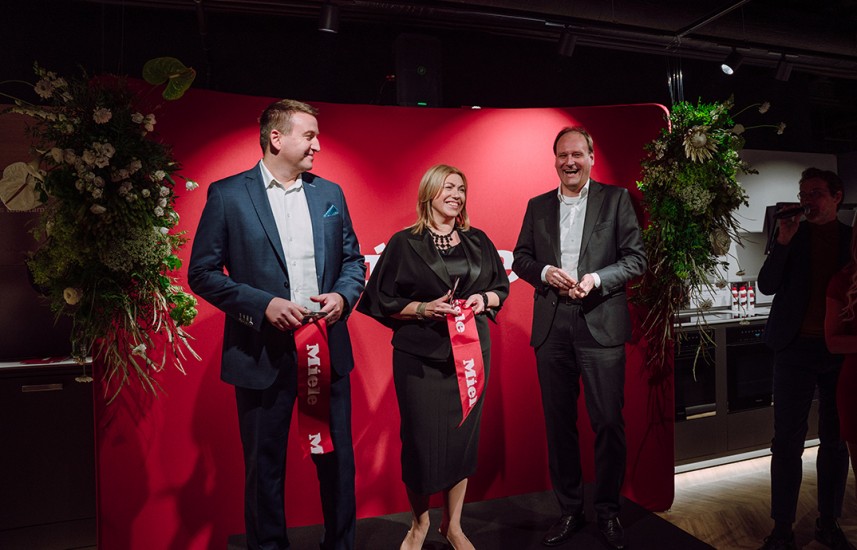 Slavnostní otevření Miele Experience Center v Brně se neslo ve velkolepém duchu za účasti nejvyššího vedení