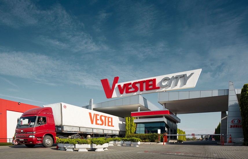 Turecký gigant v potížích. Vestel bojuje s dluhy a padajícími prodeji